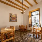 Hotel Meson De Isabel