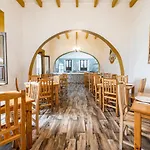 Hotel Meson De Isabel