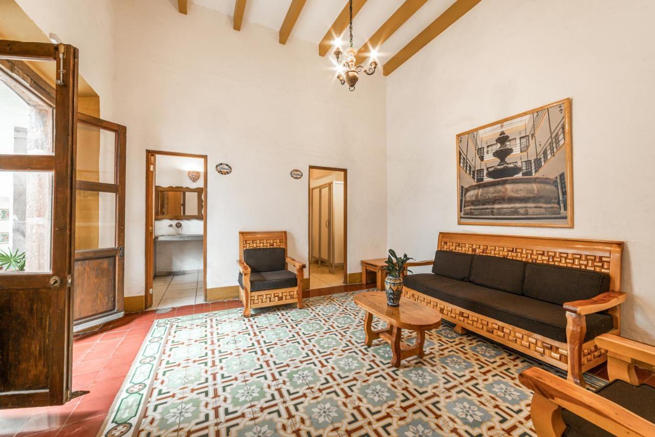 Meson De Isabel Inn 3*